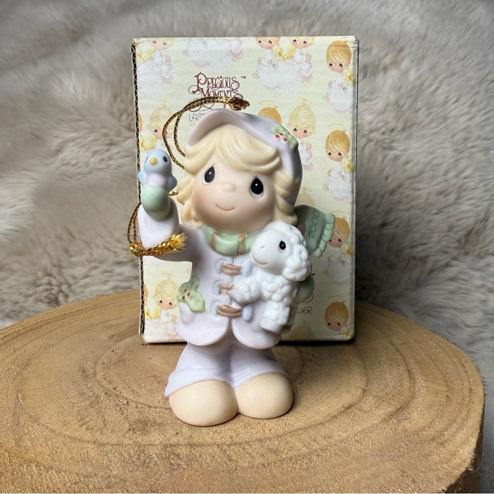 Precious Moments 2000 Christmas Ornament